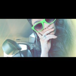 Meet your Posher, Robin